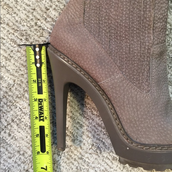BCBGMaxAzria Virginia Bootie Size 8 - Picture 4 of 6